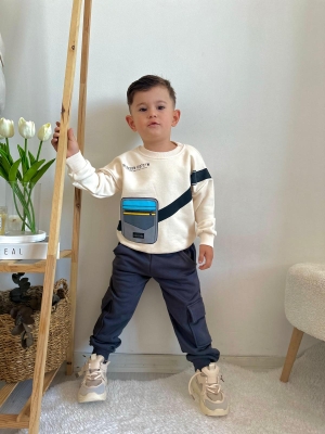 Erkek Cocuk Esofman Takimi Canta baskili Alt Ust Takim