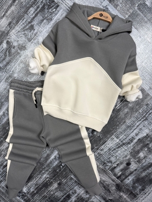 Kapşonlu Spor Eşofman Takımı